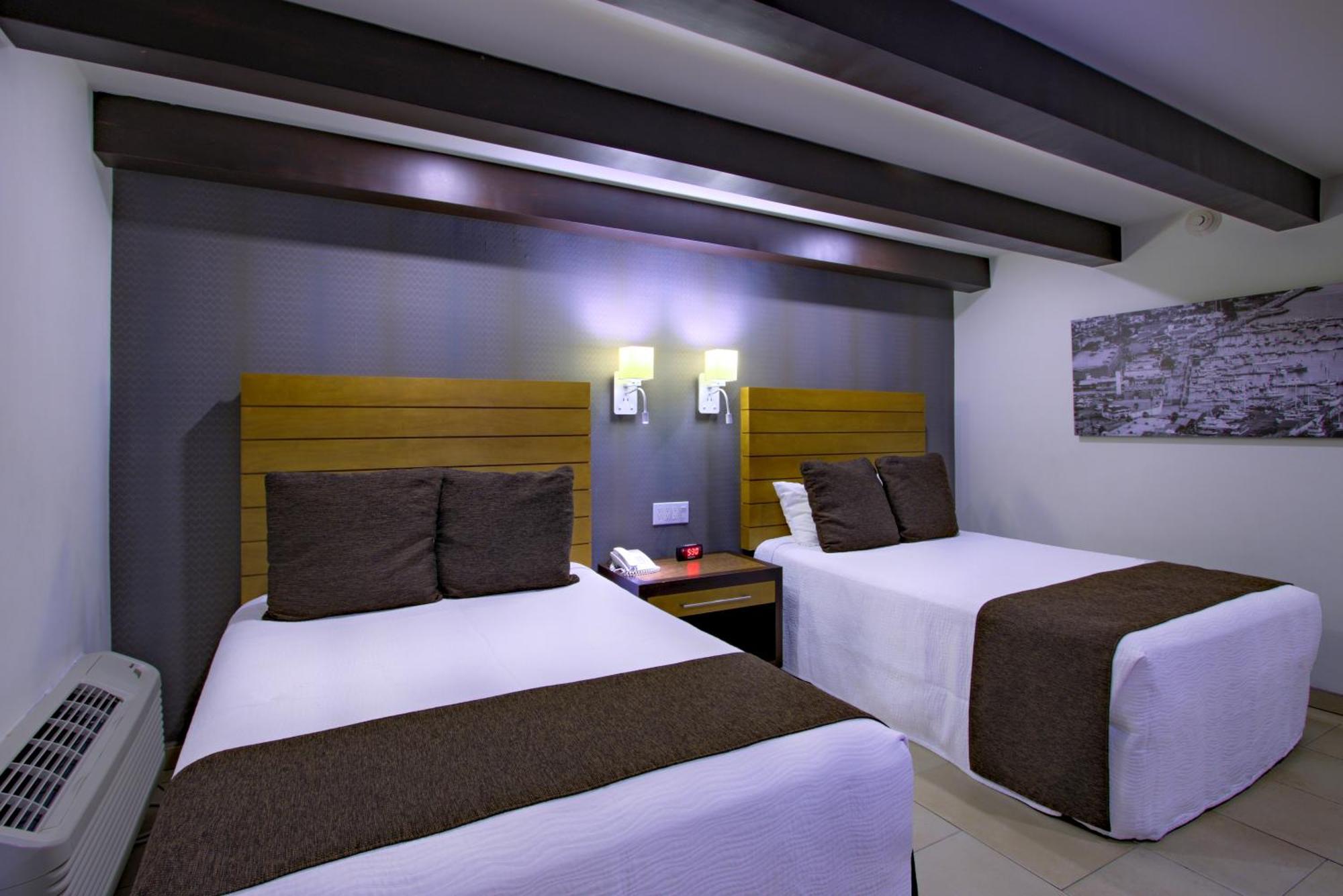 La Pinta Hotel Енсенада Стая снимка